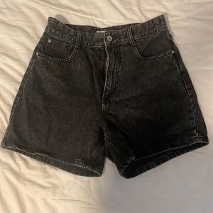 Mom Jean shorts- black
